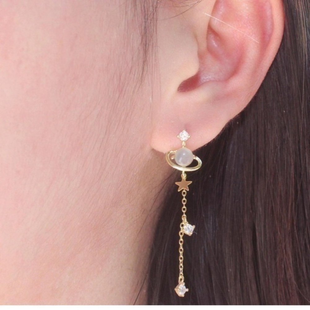 La meno Dangling planet & Star Earrings 18 k gold vermeil/ Sterling silver